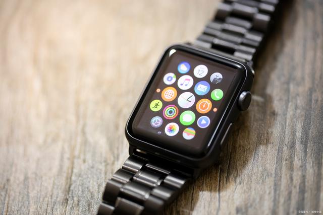 苹果手表电量显示在哪里设置(查看Apple Watch电量)